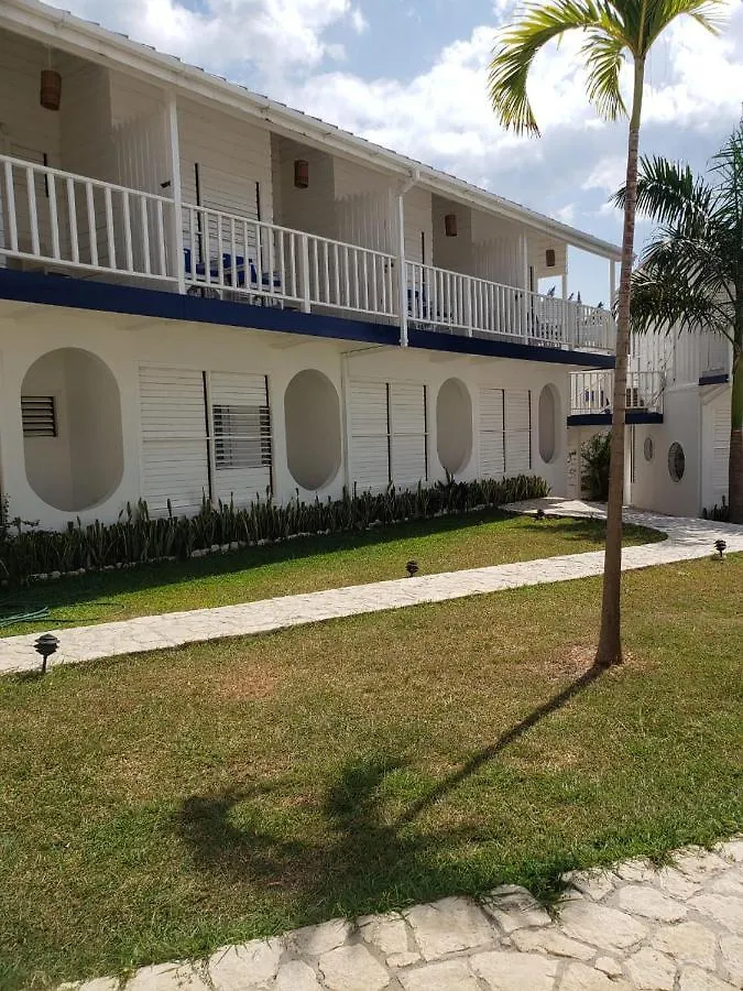 Begona Cliff Hotel ネグリル